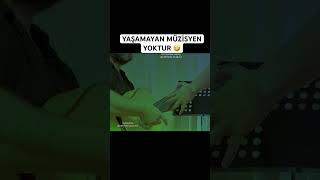 MÜZİSYENLERDE SAHNE TRAVMALARI :)