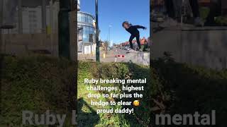 Hedge gap with her highest drop to date! 😎 #parkour #nottinghamparkour #kidswhoparkour