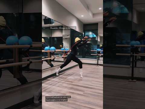 Try this upper body Barre workout, sub hand weights for tubes! #AtHomeWorkout #UpperBodyWorkout