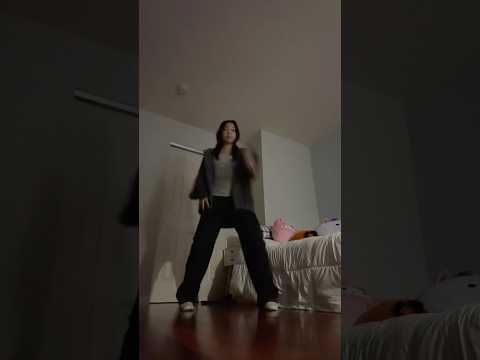 throwback!! #dance #tiktok #dancer #korean #trending #shorts #dancevideo