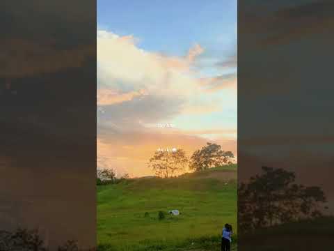what makes you feel happy? Me. Sunsets 🌅 #dailyvlogs #sunset  #happylife  #sky