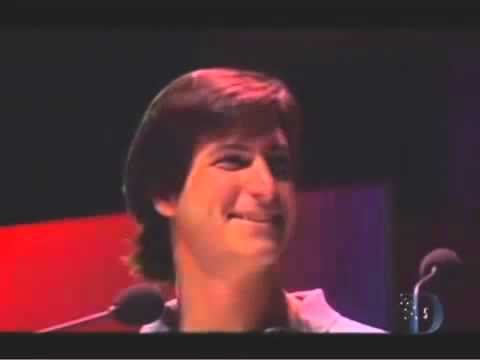 Steve Jobs hosts the Macintosh dating game at the Macintosh