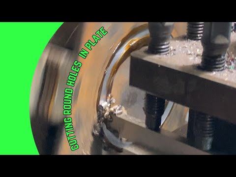 how to cut a round hole in a plate on a lathe