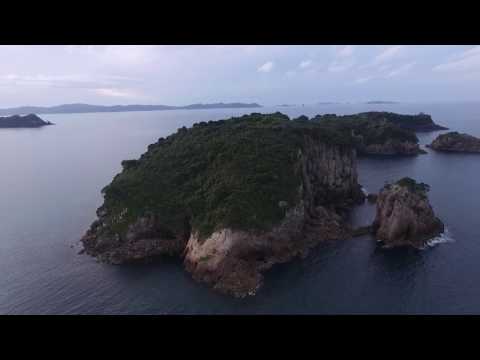 Hahei Island Hopping and Kayaking