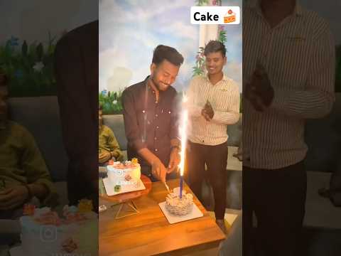 Birthday prank 🍰🤣 #shorts #ytshorts #shortsfeed #trenfingshort #viralvideos #funnypranks #public