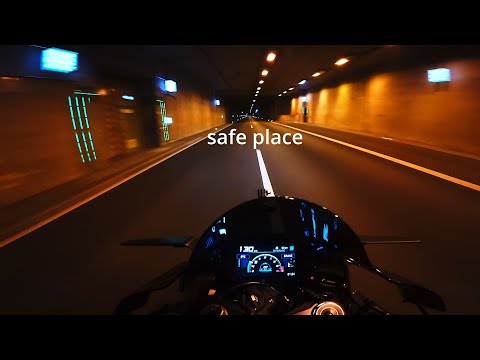 1am lost - come ride with me to my safe place.. [BMW S1000RR]