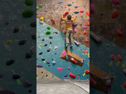 No idea how to finish this boulder yet. #rockclimbinglife #climbing #climbinglovers #rockclimb