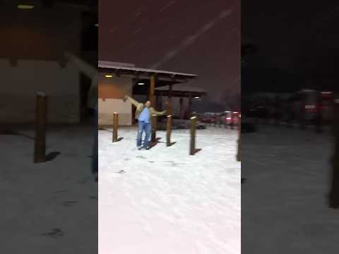 Busting his a$$ on the black ice. Wait for it #thinice #fail #falling