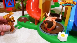 Old MacMoosie had a Farm! Spelling Farm Animals Toy Learning Video for Kids!