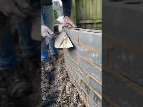 #mahoneybrickworks #bricklaying #blue #engineering #brick