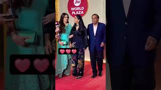 Isha Ambani with parents attend award show #ambani #instareels