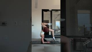 another headstand to forearm stand flow☺️🫶🏻 #headstands #forearmstands #calisthenics #yoga