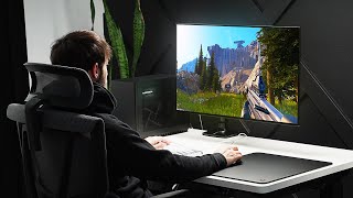 Minimalist Desk + Studio