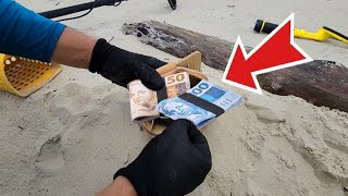 I found a wallet full of money on the beach New Year's Eve 2024