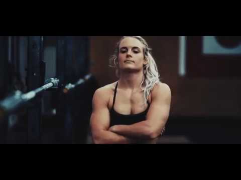 Crossfit athlete Julie - #crossfit #crossfitopen #workout