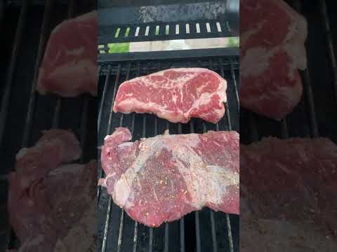 #sundayfunday #grilling #grillnation #blackstone #newyorksteak #carneasada #steak