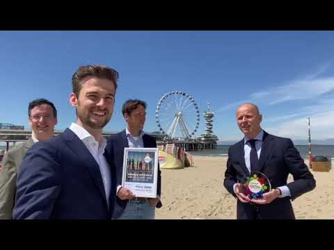 Overhandigen awards Van der Valk Sassenheim, Bilderberg Europa Hotel en Landgoed Duin & Kruidberg