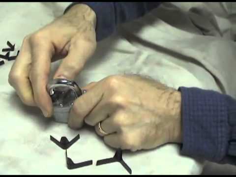 Picking padlocks using the HPC Padlock Shim Pick Set