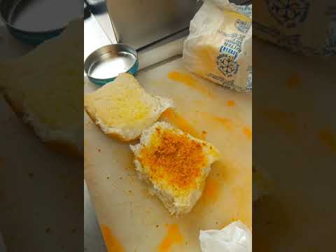 #shortvideo  #vadapav #foodie#TastyTreats-02 plzz support us 🥰🤗🧑‍🍳