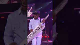 Jamie Foxx tears up as Teddy Riley, Doug E. Fresh & T-pain go crazy to “blame it” 🔥 #betawards2025
