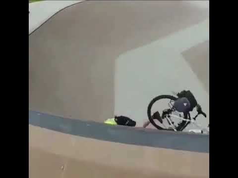Cop eats shit