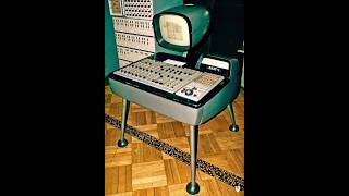oldest computer || vintage computer #differentshapes #different #shots #oldcomputers #vintagecomput