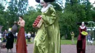 Street theater FETA, Poland, performing "Ariadne's thread" in St-Petersburg