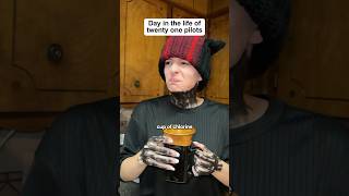 Only real fans got every song reference😂 #twentyonepilots #dayinthelife #parody #skit #funnyvid