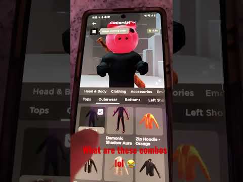 I made piggy the worst outfit on Roblox history lol 😂
