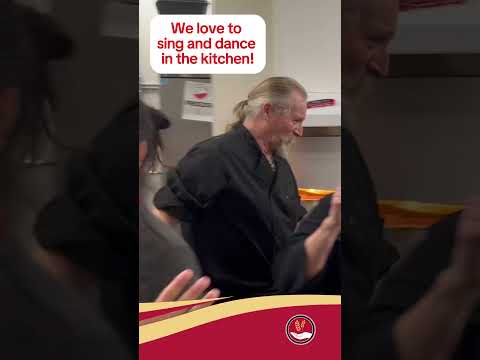 Singing in the Kitchen  #foodbank #volunteers #givingback