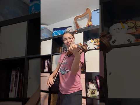 Quick Slurs and Staccato Notes!  #fastfingers #violintune #classicalmusic #violin #violinmusic
