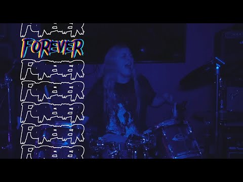 FOREVER - MADISON ARRUDA (OFFICIAL LYRIC VIDEO)