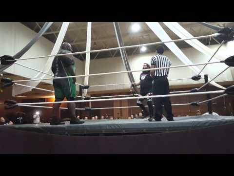 JaXon Kade vs "Sugar" Shane Matthews at FWF