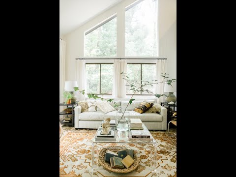 Welcome to the House in the Woods!