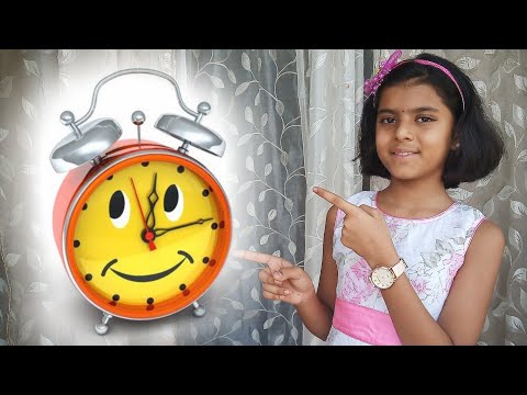 Ghadyalat vajle Ek l Marathi Rhymes l घड्याळ मराठी कविता l  मराठी गाणी l Marathi by Vrindas basket