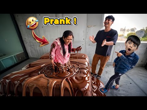 Chocolate 🍫 Bad Prank On Chachi 🤣 #souravjoshivlogs #truedialogue #shorts 