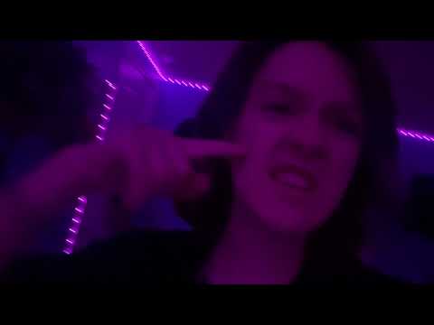 FIRST YOUTUBE VIDEO!!! (SUPER FUNNY)