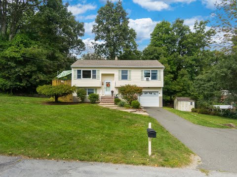 19 Shawondasee Rd, Highland Lakes NJ