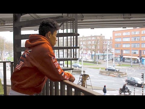 Kleine B - Profiteur (Official Music Video)