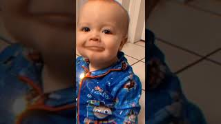 kelakuan bayi lucu imut