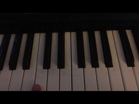 How to play seven nation army on electrical piano