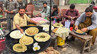🇵🇰 70 Rs Punjabi Street Food Breakfast 😍 | Saag Makhhan & Aloo Paratha | Desi Street Food Pakistan