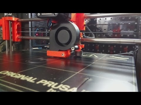 Prusa i3 MK2 Printing Live - Fidget Spinner