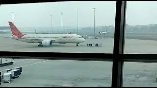 Delhi IGI Airport 😁🥰✈️🛫 Airplane Runway 🛫 #viral #youtube #airplanerunway #airport #runway