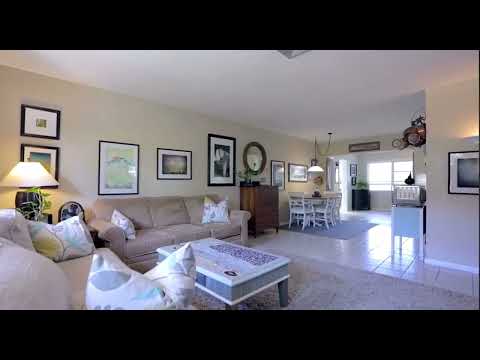 Just Listed w/ Direct Gulf Access in Bonita Springs! Little Hickory Shores