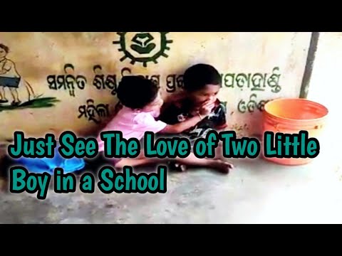 How Two Little Kids Shares Love with Each Other in a School || 🎒📚
