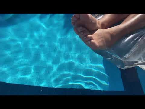 Annett in the pool feeling cool