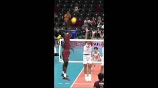 Olayemi Raheem SHARP ATTACK for UP vs. UE in set 1 🎯 | UAAP Season 87 Men’s Volleyball