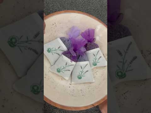 Lavender #storing #preserving #lavender #lavenderfields #fragrance #lavenderoil #love #homedecor