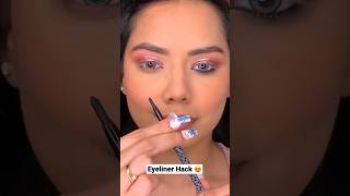 OMG 😱 viral eyeliner hack 😲#viralhacks #shortvideo #shortsfeed #youtube #youtubeshorts #shorts